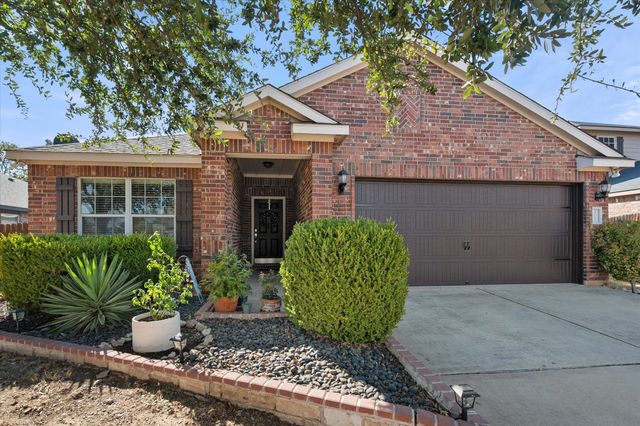 1008 Primrose Drive, Sanger, TX 76266