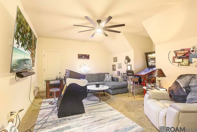 41136 Clearwater Ave, Gonzales, LA 70737
