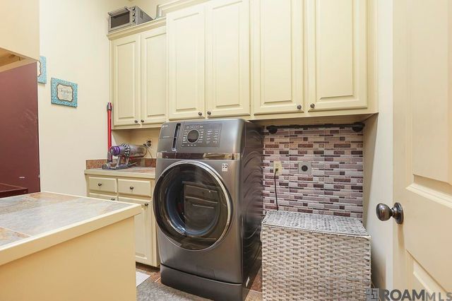41136 Clearwater Ave, Gonzales, LA 70737