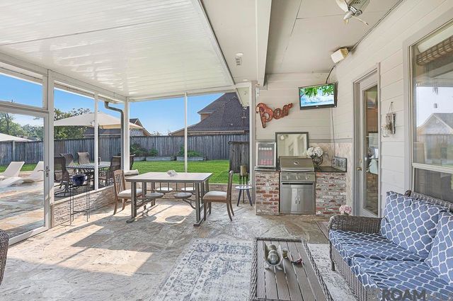 41136 Clearwater Ave, Gonzales, LA 70737