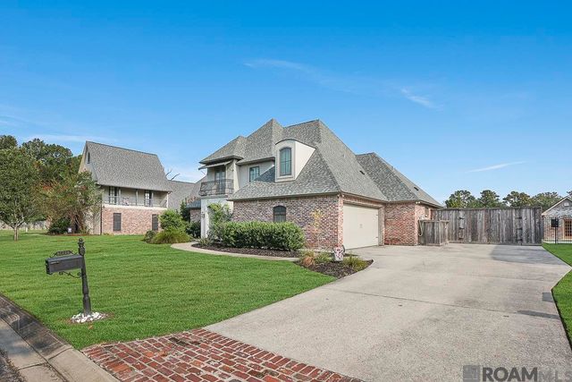 41136 Clearwater Ave, Gonzales, LA 70737