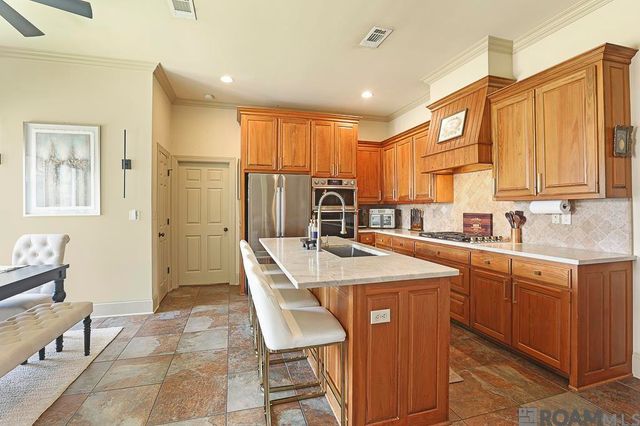 41136 Clearwater Ave, Gonzales, LA 70737