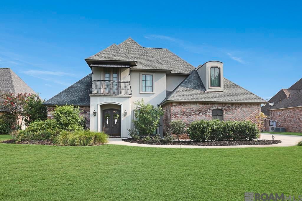 41136 Clearwater Ave, Gonzales, LA 70737