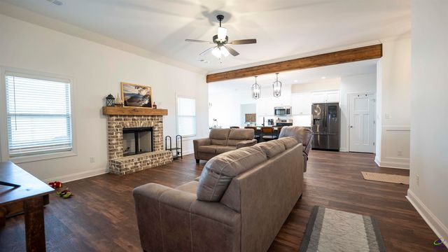 106 Raspberry Trail, Perry, GA 31069