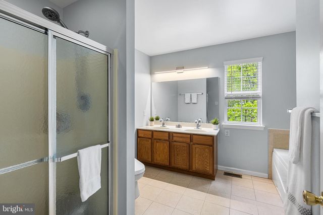 106 REGENTS CT, Malvern, PA 19355
