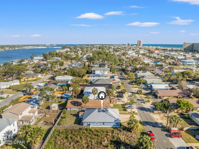 6222 Pinetree Avenue, Panama City, FL 32408