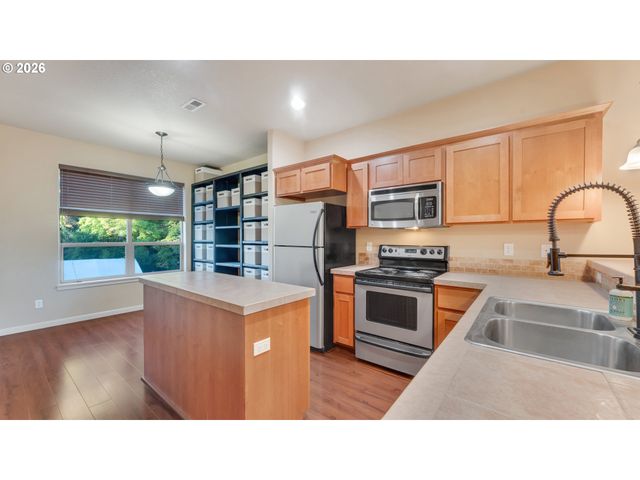 2955 Sw 187TH Ave, Beaverton, OR 97003