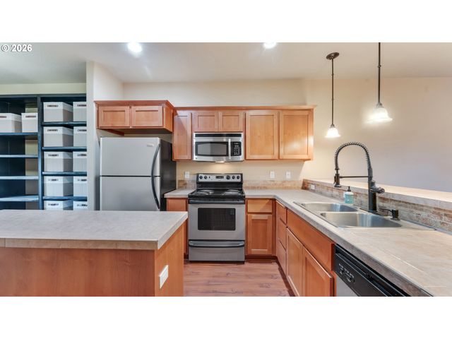 2955 Sw 187TH Ave, Beaverton, OR 97003