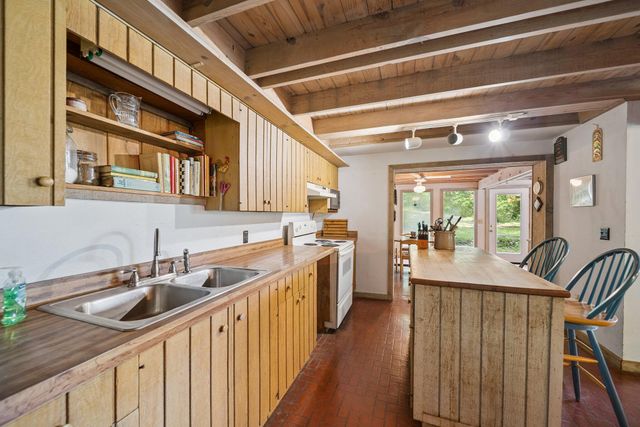 556 Private Road 65, Eucha, OK 74342