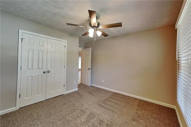 638 Castlebrooke Way, Lawrenceville, GA 30045