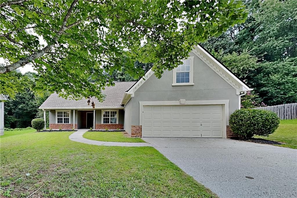 638 Castlebrooke Way, Lawrenceville, GA 30045