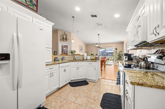 105 CARDIFF AVENUE, Davenport, FL 33897