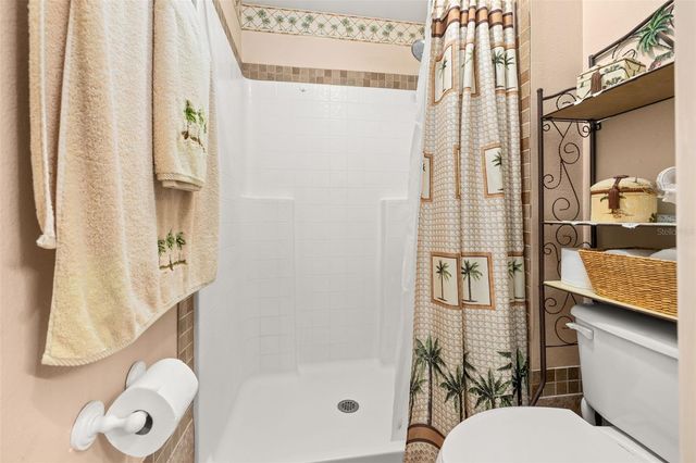 105 CARDIFF AVENUE, Davenport, FL 33897