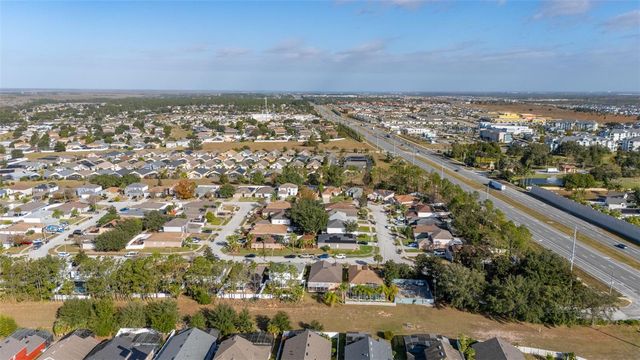 105 CARDIFF AVENUE, Davenport, FL 33897