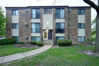148 Dunteman Drive 302, Glendale Heights, IL 60139