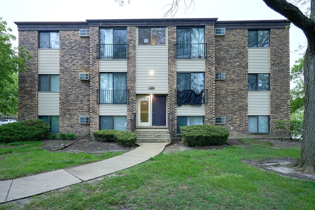 148 Dunteman Drive 302, Glendale Heights, IL 60139