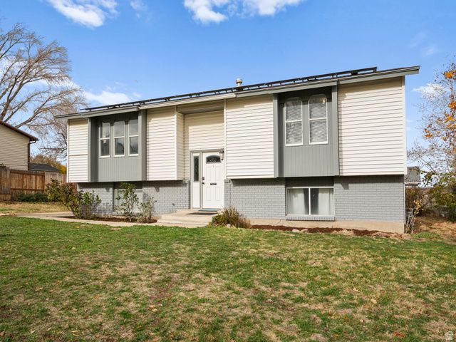 5352 W WESTSLOPE DR, Kearns, UT 84118