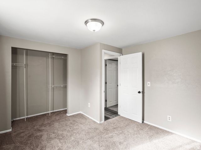 5352 W WESTSLOPE DR, Kearns, UT 84118