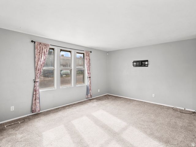 5352 W WESTSLOPE DR, Kearns, UT 84118