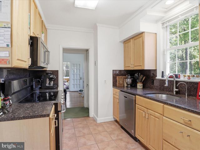 6205 29TH ST NW, Washington, DC 20015
