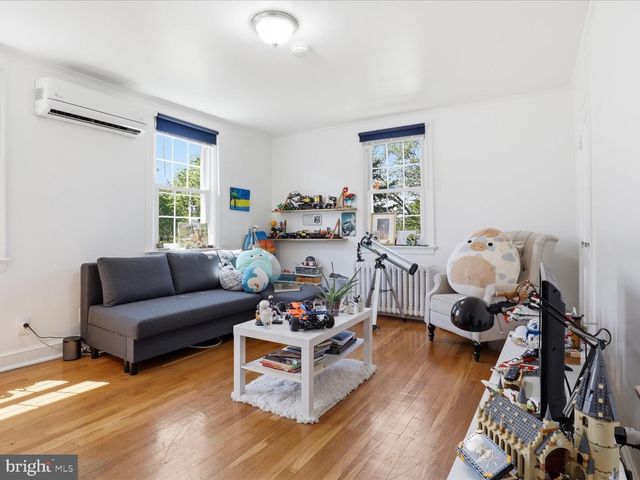 6205 29TH ST NW, Washington, DC 20015