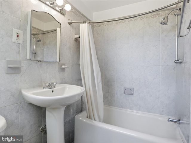6205 29TH ST NW, Washington, DC 20015