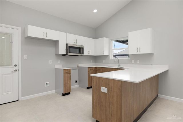 2709 Woodpecker Road, Weslaco, TX 78596