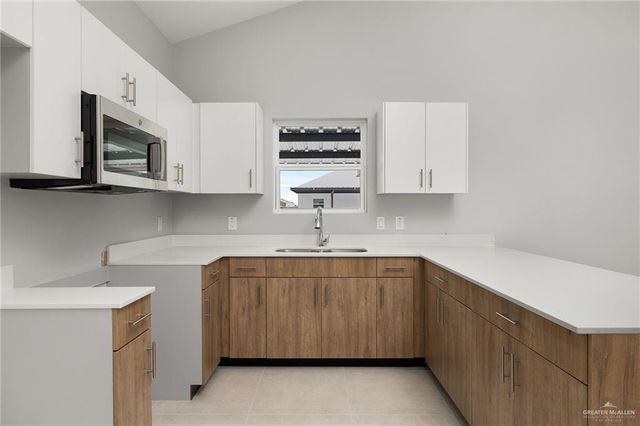 2709 Woodpecker Road, Weslaco, TX 78596