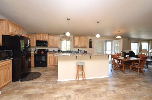 1150 Three Mile Rd, Weippe, ID 83553