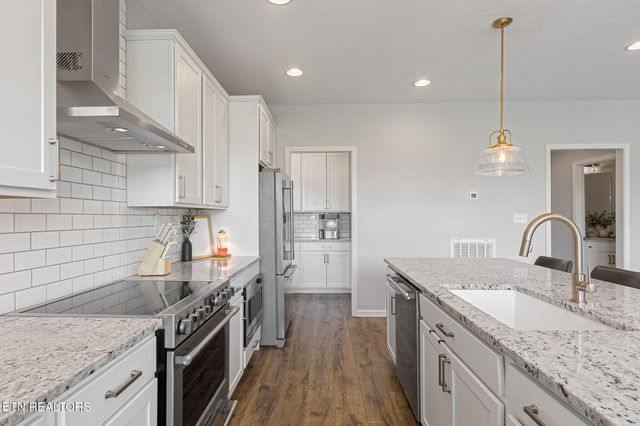 10615 Tin Man Lane, Knoxville, TN 37932