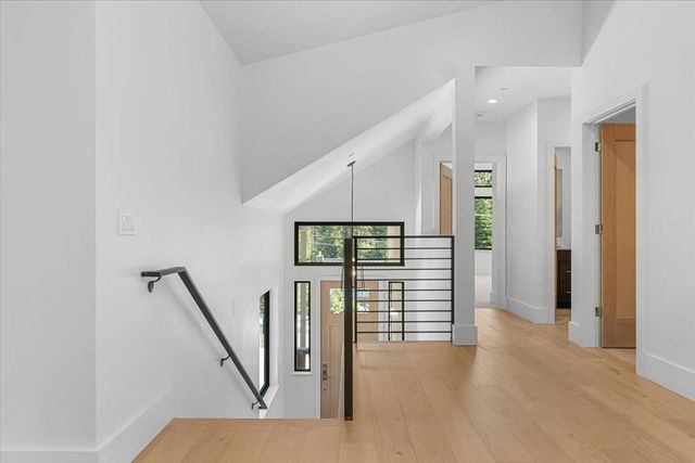 7132 8th Avenue, Tahoma, CA 96142