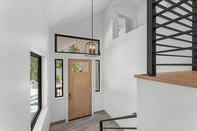 7132 8th Avenue, Tahoma, CA 96142