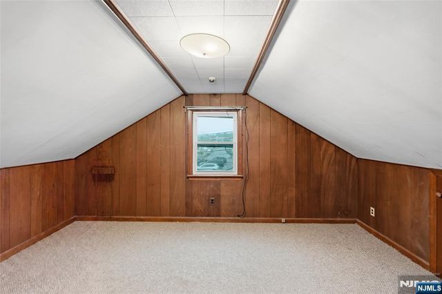 26 Dora Avenue, Waldwick, NJ 07463