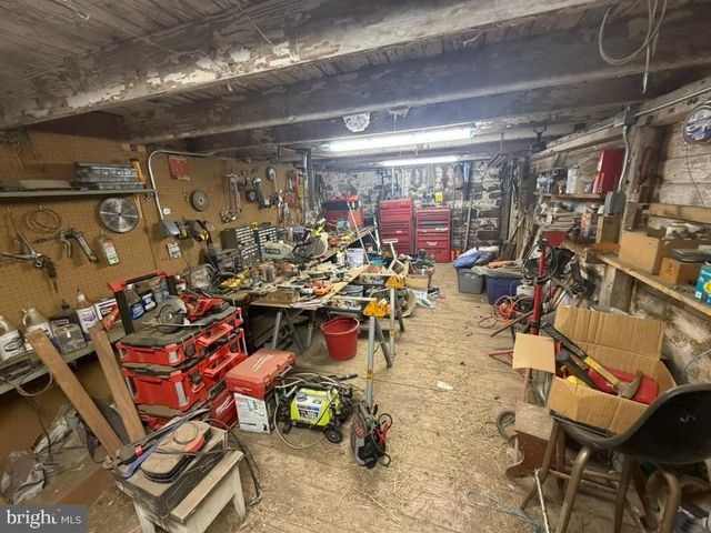 969 N GRANGE AVE, Collegeville, PA 19426