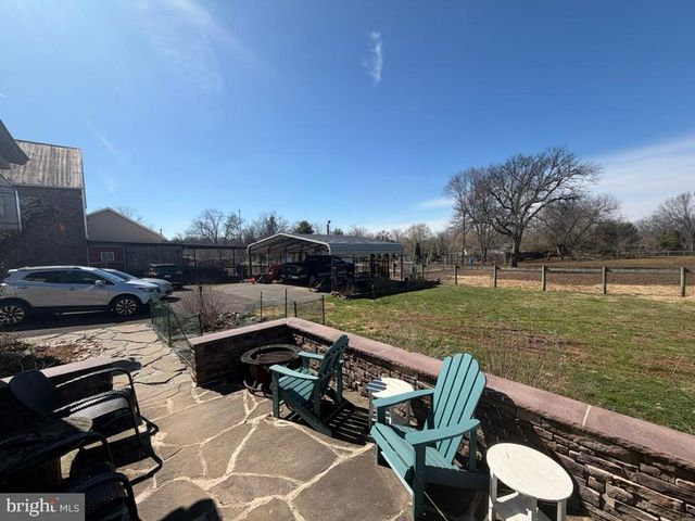 969 N GRANGE AVE, Collegeville, PA 19426