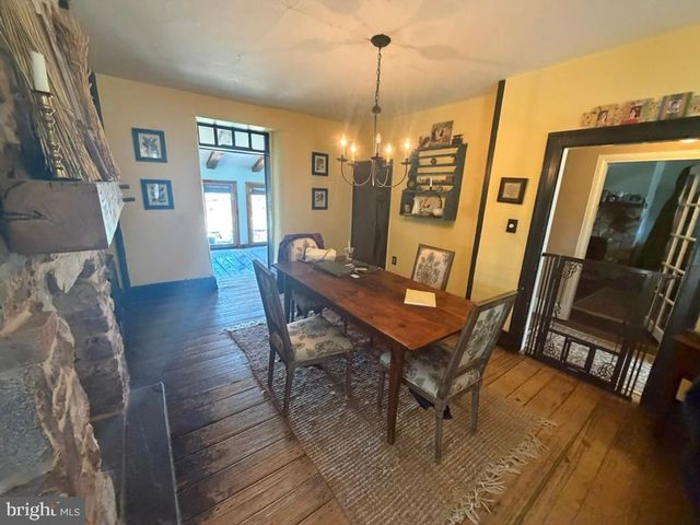 969 N GRANGE AVE, Collegeville, PA 19426