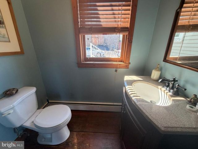 969 N GRANGE AVE, Collegeville, PA 19426