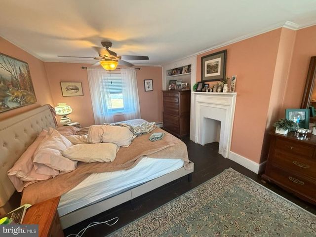 969 N GRANGE AVE, Collegeville, PA 19426