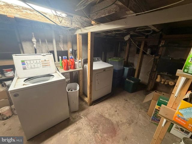 969 N GRANGE AVE, Collegeville, PA 19426