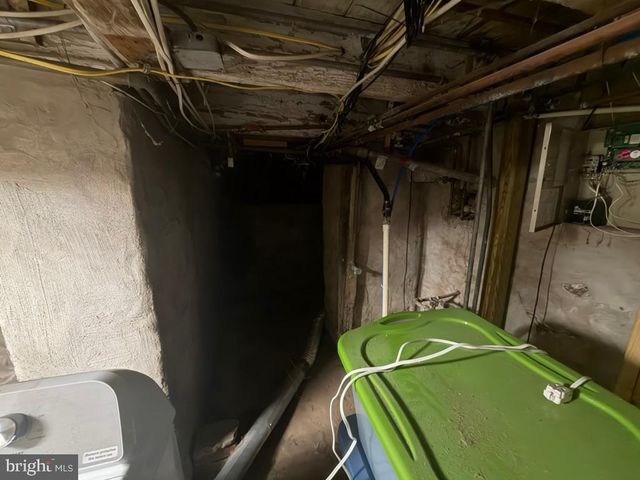 969 N GRANGE AVE, Collegeville, PA 19426