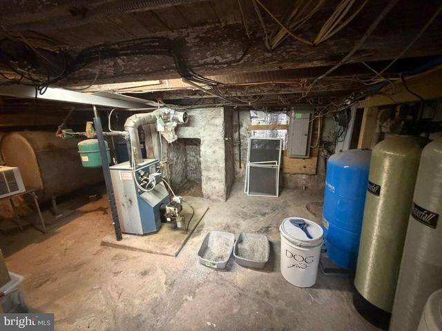 969 N GRANGE AVE, Collegeville, PA 19426