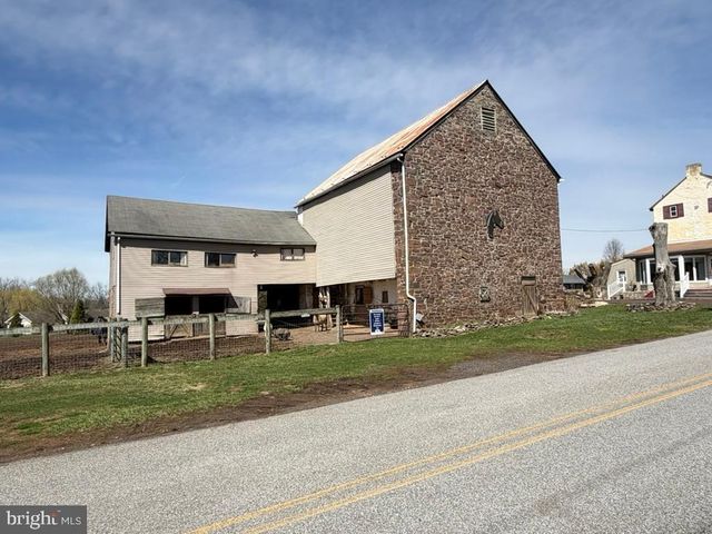 969 N GRANGE AVE, Collegeville, PA 19426