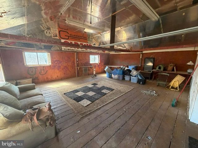 969 N GRANGE AVE, Collegeville, PA 19426