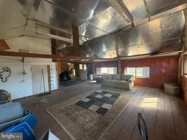 969 N GRANGE AVE, Collegeville, PA 19426