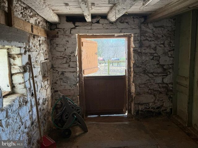 969 N GRANGE AVE, Collegeville, PA 19426