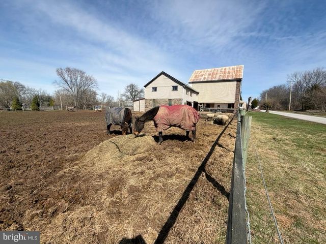 969 N GRANGE AVE, Collegeville, PA 19426