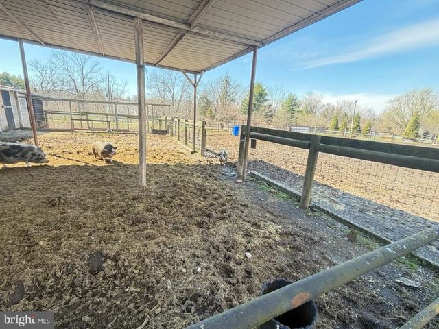 969 N GRANGE AVE, Collegeville, PA 19426