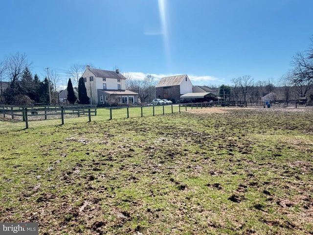 969 N GRANGE AVE, Collegeville, PA 19426