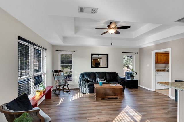 402 Seneca Drive, Waxahachie, TX 75165