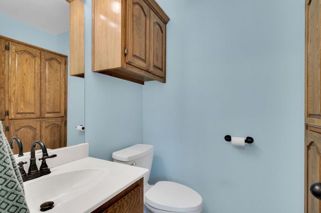 402 Seneca Drive, Waxahachie, TX 75165